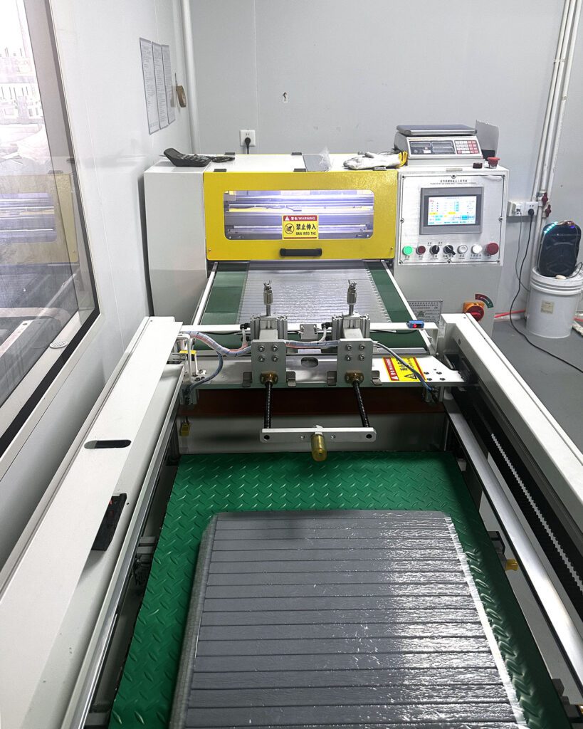 Automatic Cutting Machine